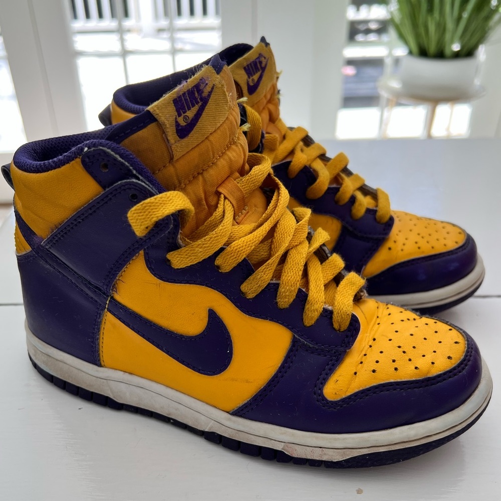NIKE AIR Jordan Mid size 3.5 Purple and Yellow